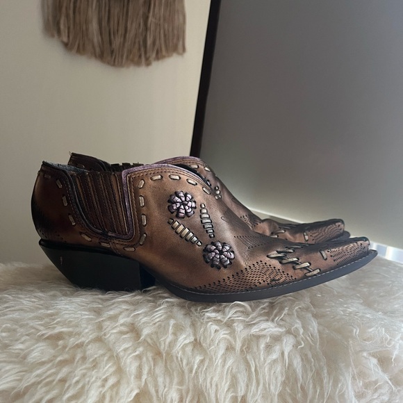 BCBGirls Shoes - BCBG girls boots size women’s 37
